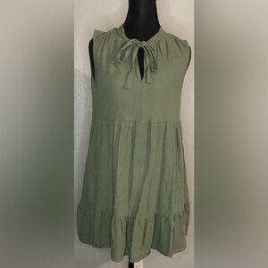 Green Sleeveless Dress
